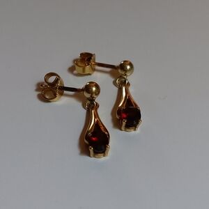 585 14K Drip Gold Earrings with red gemstone
